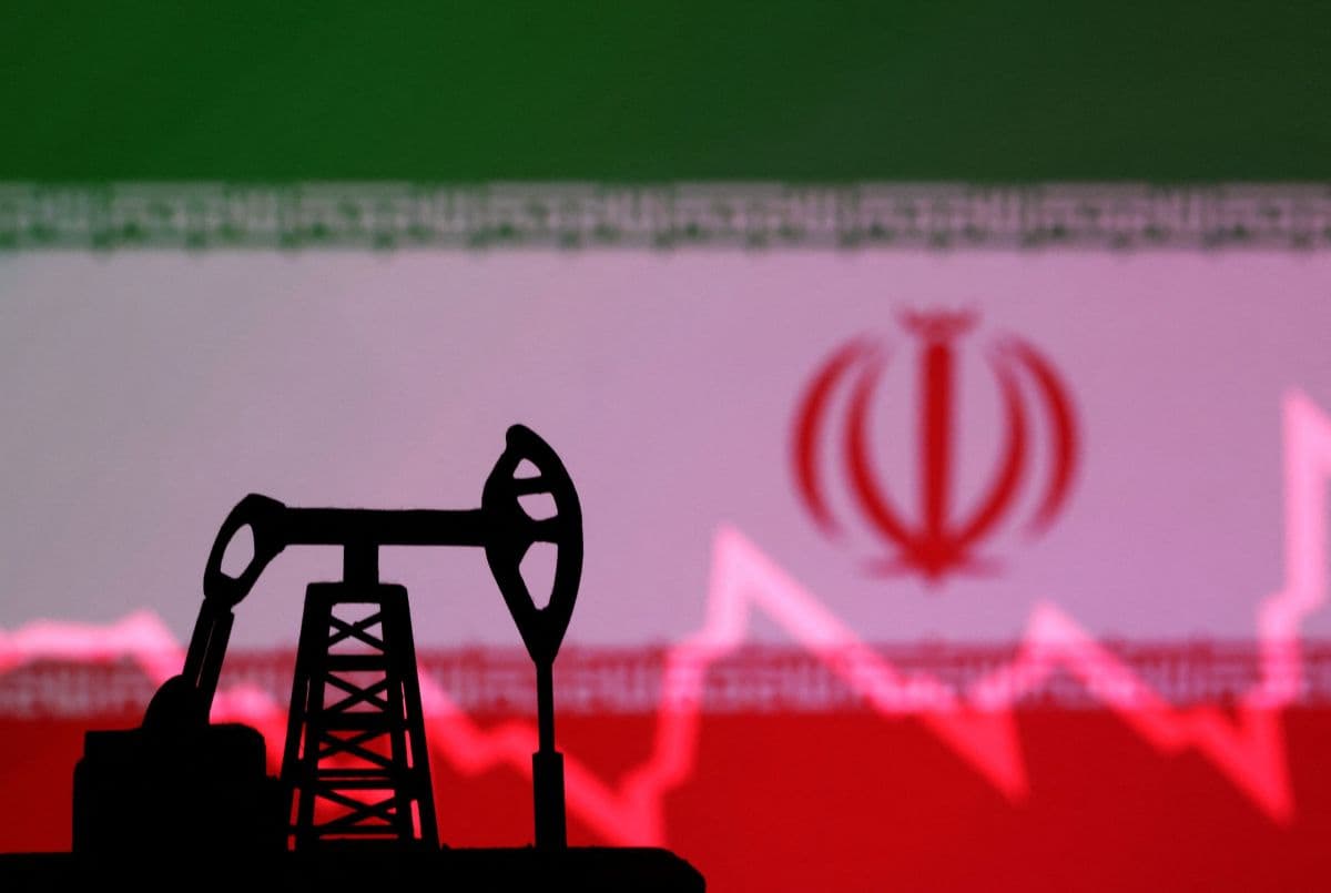 Trump pode suspender sanções a empresas chinesas por petróleo iraniano