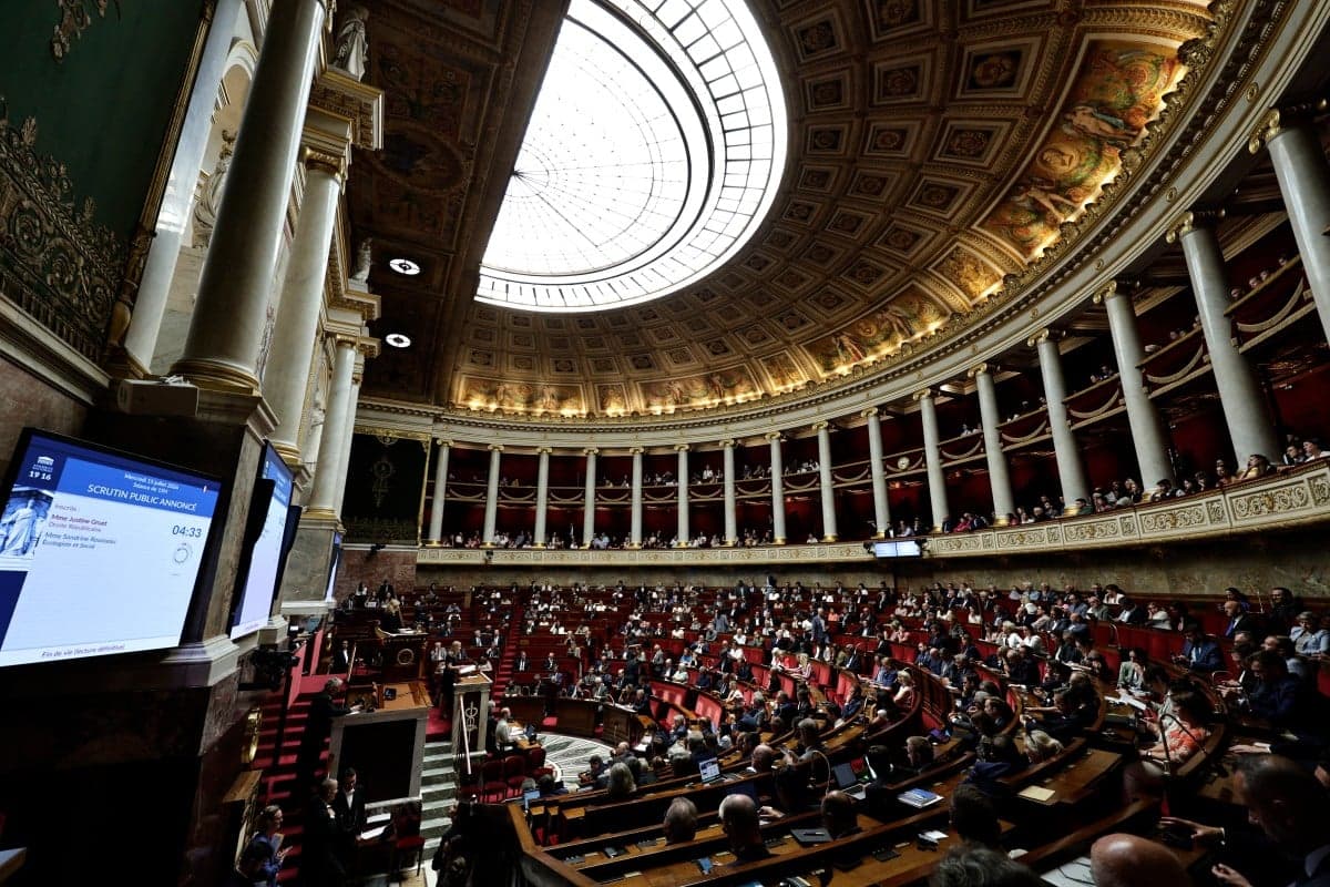 França aprova eutanásia para pacientes com doenças incuráveis