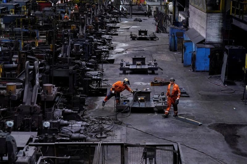 Reino Unido nacionaliza British Steel para proteger produção de aço