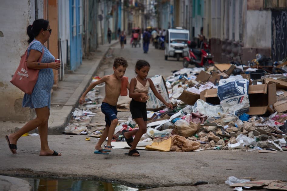 Agricultores cubanos enfrentam crise e vendem terras devido a bloqueio