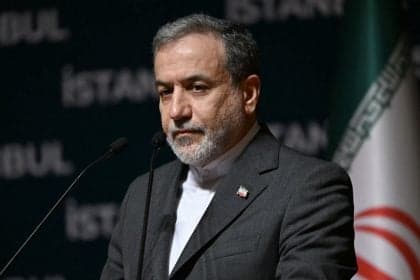 Ministro iraniano Abbas Araghchi se encontra com Putin em Moscou