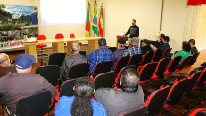 Coqueiro Baixo avança na legalização de agroindústrias familiares