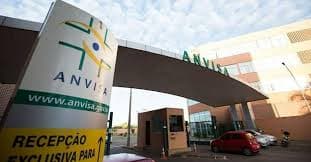 ANVISA Proíbe Produtos de Limpeza de Duas Marcas; Descubra os Riscos à Saúde