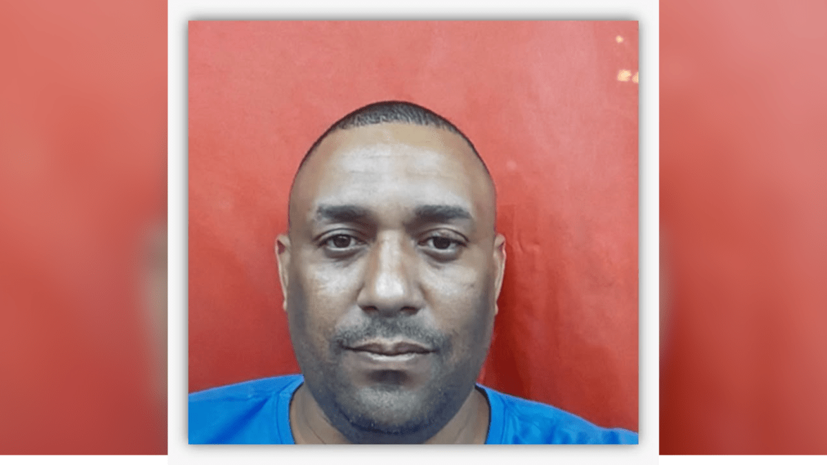 Homem foragido após feminicídio em São Gonçalo