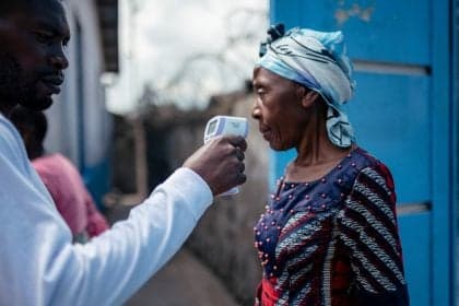 Epidemia de ebola é declarada na RDC com 91 mortos