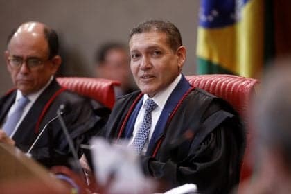Kassio Nunes Marques toma posse como presidente do TSE