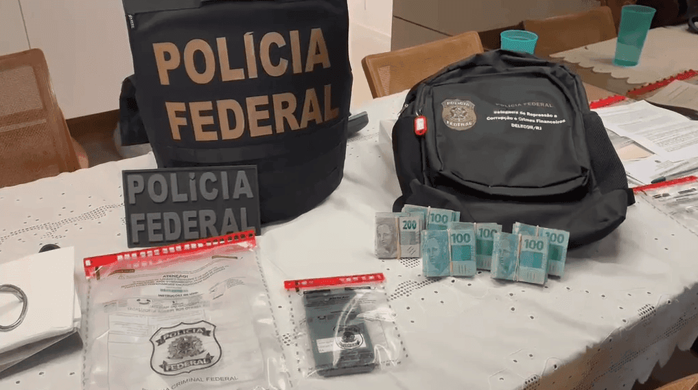 Desembargador do Rio de Janeiro é alvo de operação da PF