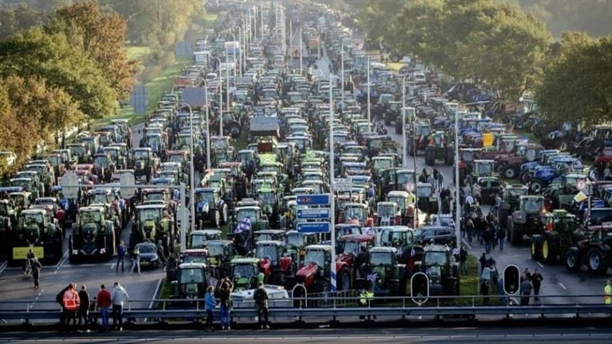 Agricultores europeus levam protesto ao Parlamento