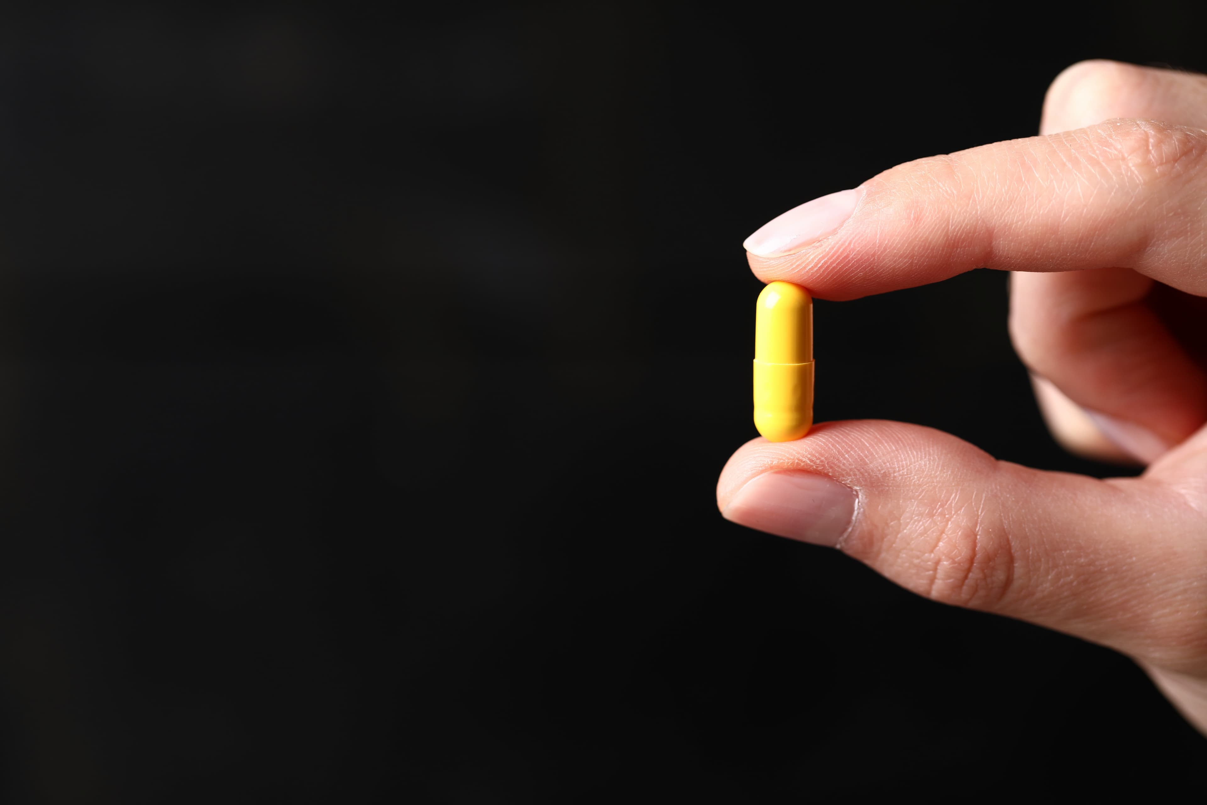 Anvisa revisa regras de suplementos com cúrcuma por riscos à saúde
