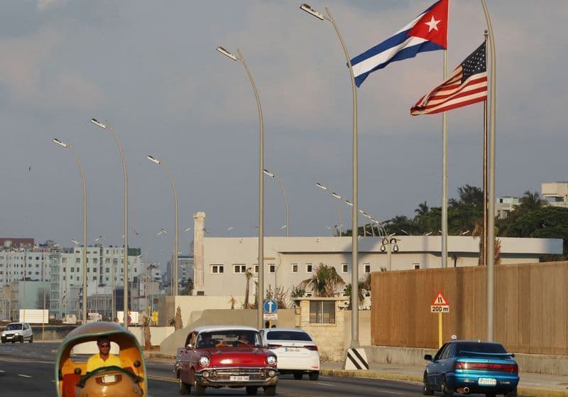 EUA interrompem envio de petróleo à Cuba e ameaçam tarifas