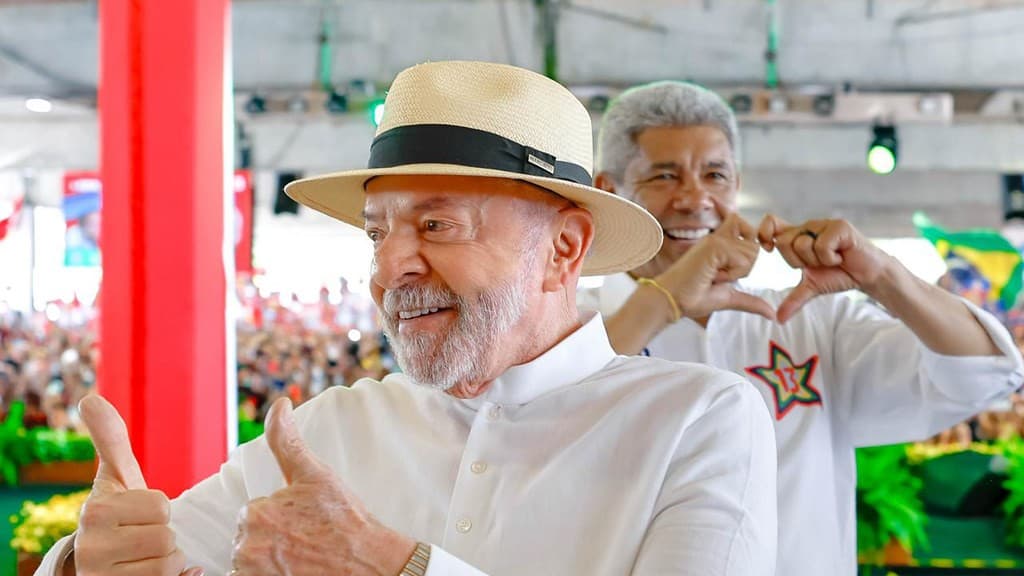 Lula pede apoio para reeleição em convenção do PT na Bahia