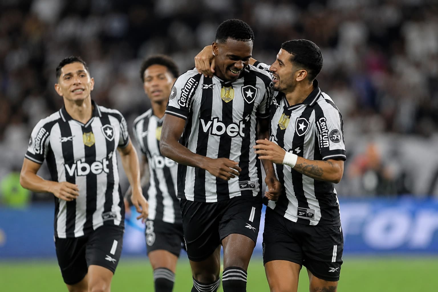 Botafogo mantém Rodrigo Bellão como interino e entra em semana decisiva antes de enfrentar o RB Bragantino