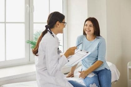 Diferenças entre menopausa e problemas na tireoide em mulheres