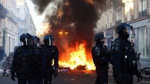 Protestos na França: o impacto dos confrontos na economia local
