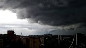 Alerta vermelho: tempestade no sul e calor intenso no centro-oeste