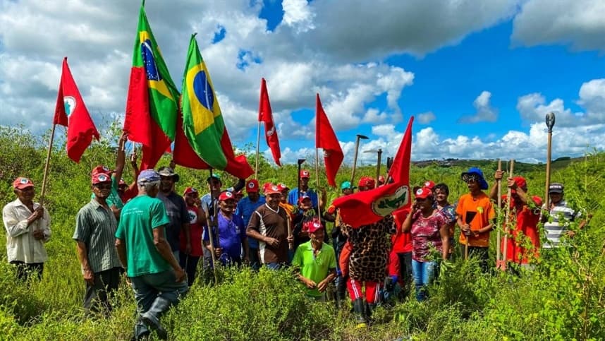 Tragédia no acampamento do MST: nove vítimas fatais em incêndio