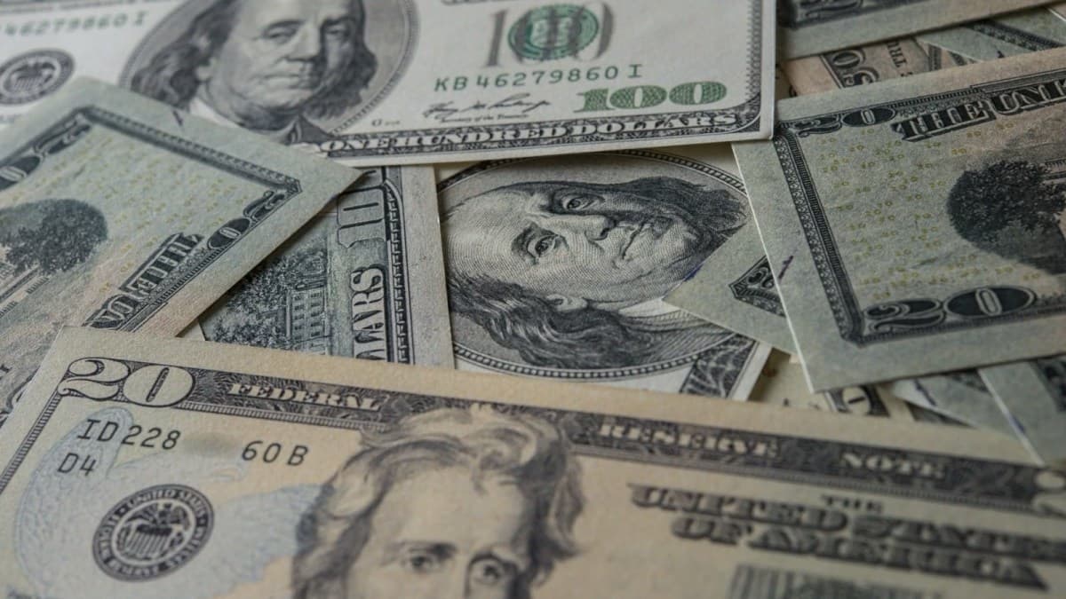 Economize na conversão de dólar: escolha a melhor opção