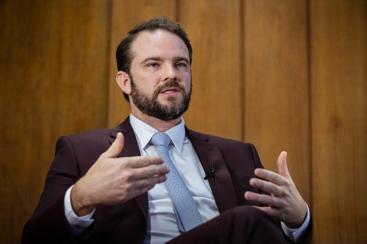Ministro Dario Durigan pede adiamento da PEC sobre aposentadorias