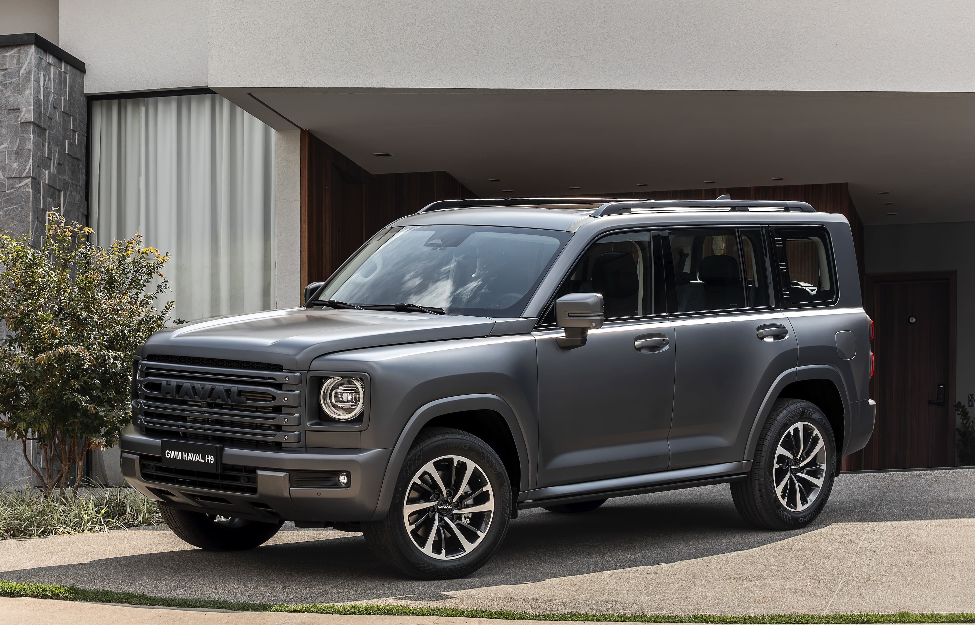 GWM Haval H9 desafia Toyota SW4 e revela espaço no mercado