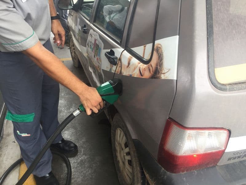 Alexandre Silveira propõe aumento de etanol na gasolina em Minas Gerais