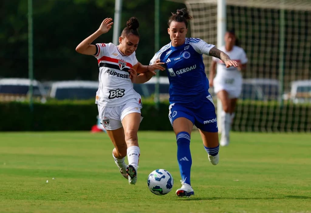 Cruzeiro x São Paulo: horário, onde assistir e tudo sobre o duelo pelo Brasileirão Feminino