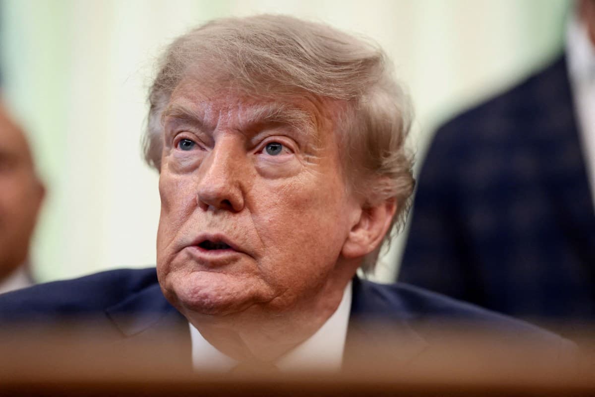 CNN e outros veículos processam Trump por proibição de credenciais