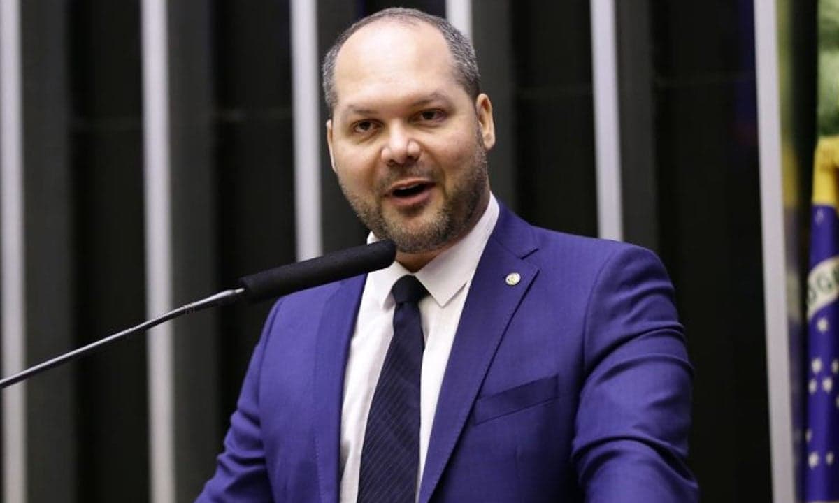 TSE cassa mandato de Heitor Freire por irregularidades eleitorais