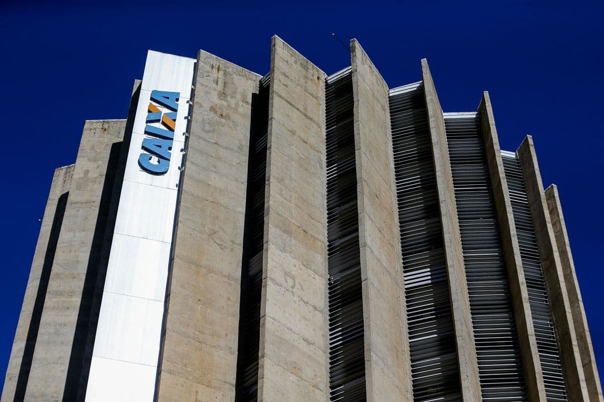Caixa Econômica busca novo presidente após saída de Rogério Ceron