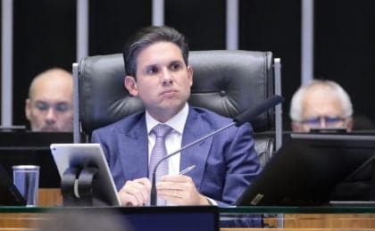 Hugo Motta testa força na escolha de novo ministro do TCU