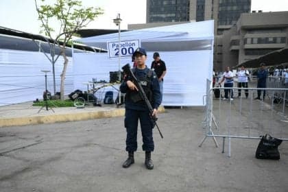 Eleições no Peru: Keiko Fujimori se destaca após problemas logísticos