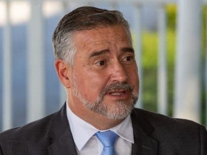 Deputado Paulo Pimenta pede CPI sobre fraudes no Banco Master
