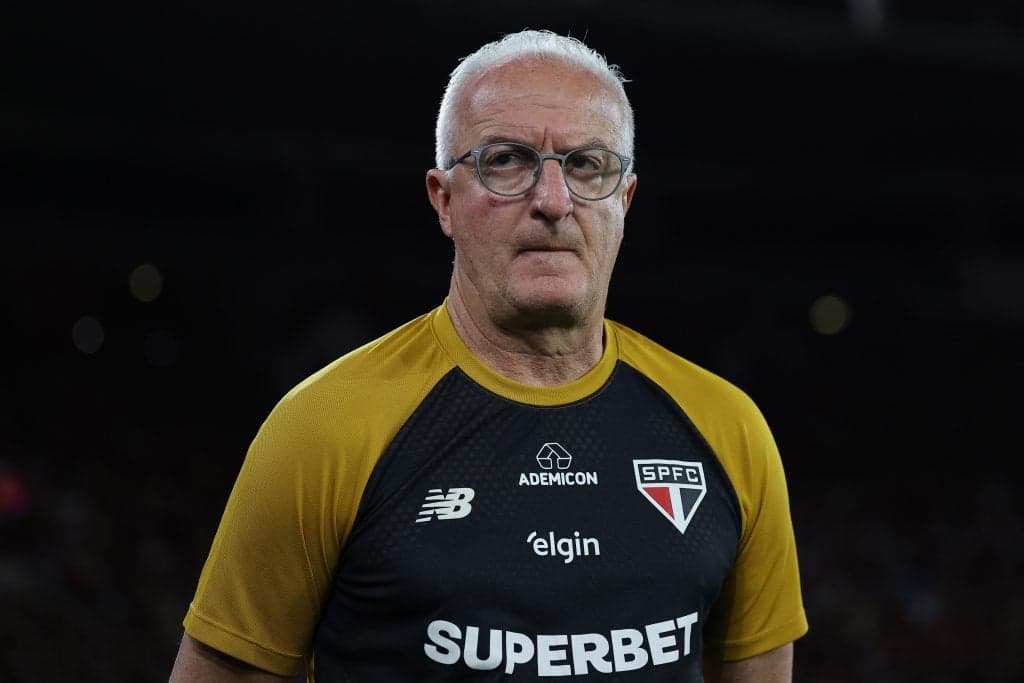 Dorival Júnior pode ter 19 formações diferentes em 19 jogos pelo São Paulo