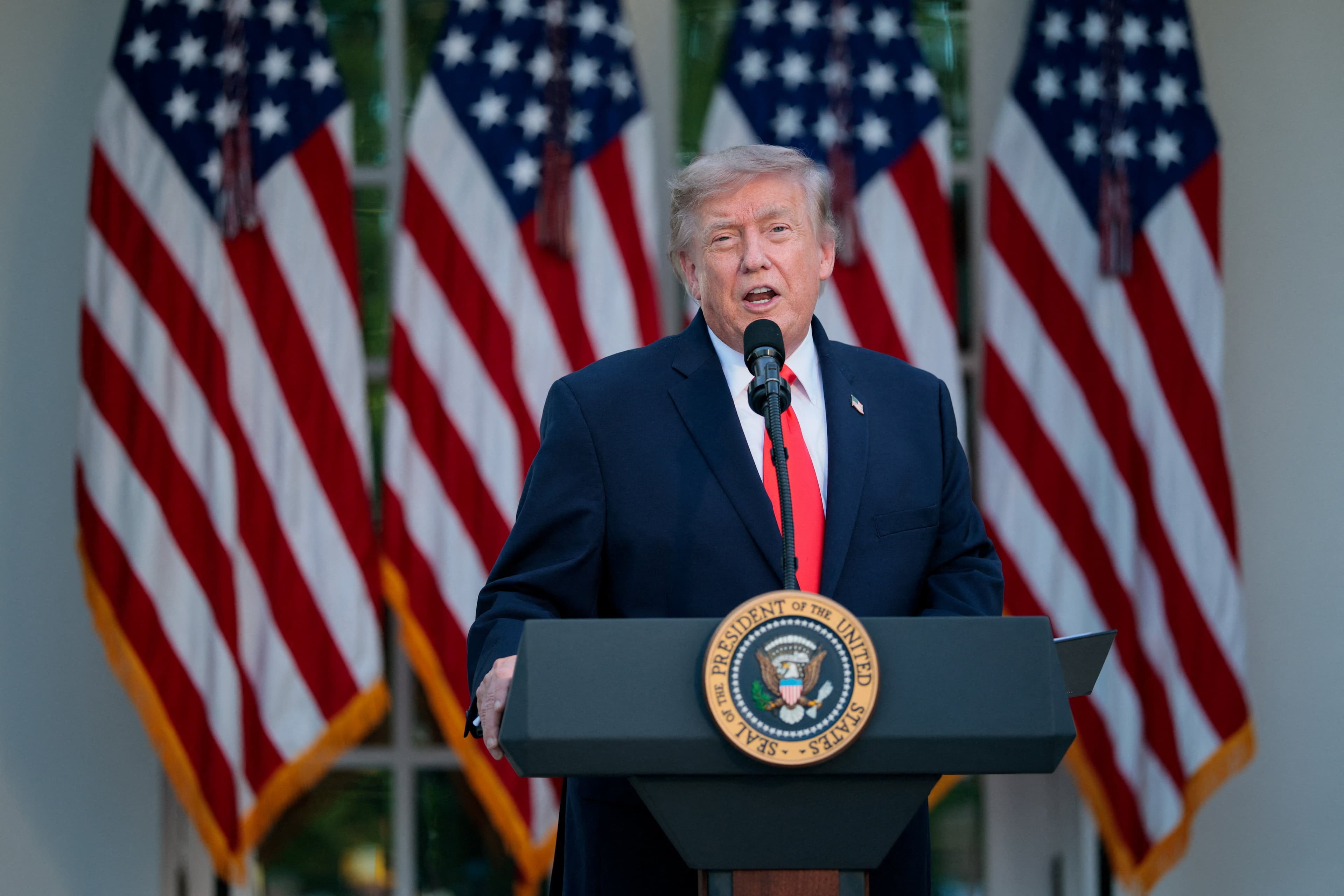 Trump exige investigação sobre preços elevados da gasolina