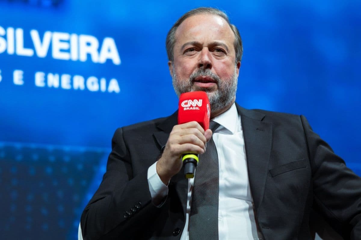 Lula não criará estatal para minerais críticos, afirma ministro Silveira