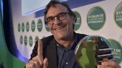 Justiça bloqueia pagamentos ao publicitário de Flávio Bolsonaro