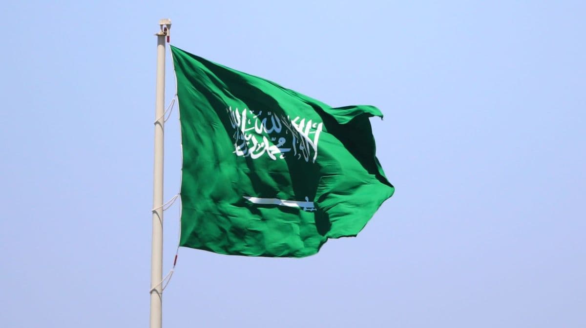 Helicóptero da Saudi Aramco cai e 14 pessoas morrem