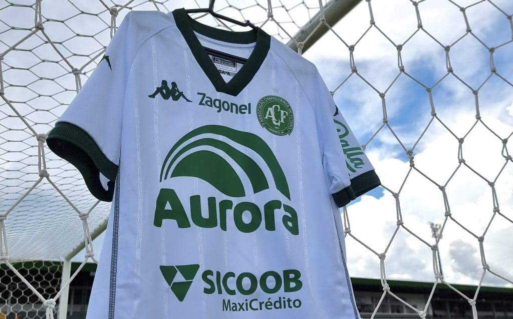 Chapecoense e Atlético Nacional voltam a se enfrentar após 10 anos