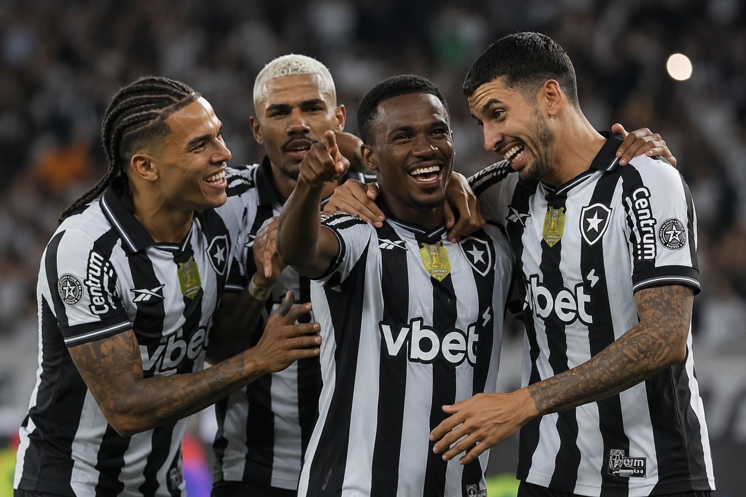 Botafogo recebe Ziyech e encara Grêmio em jogo atrasado do Brasileirão