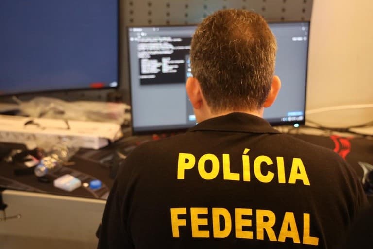 Operação Ad Phishing combate fraudes com imagens do governo