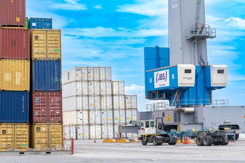 JBS amplia serviços no Porto de Itajaí com novas rotas internacionais