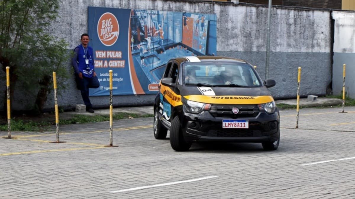 Detran RJ elimina baliza em exames para CNH e amplia candidatos