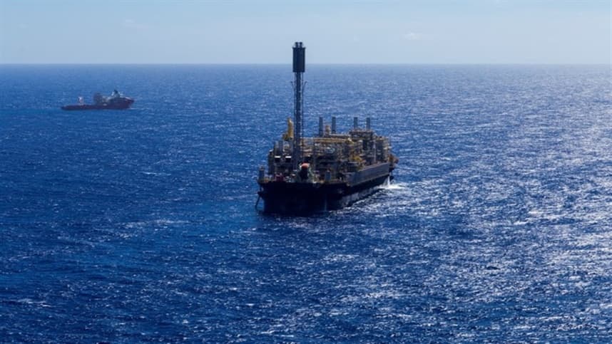 Mercado de petróleo global deve seguir em déficit no 3º trimestre de 2026