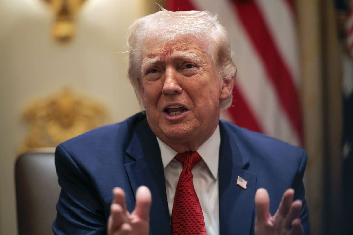 Trump revela que Irã busca acordo após ataques mútuos