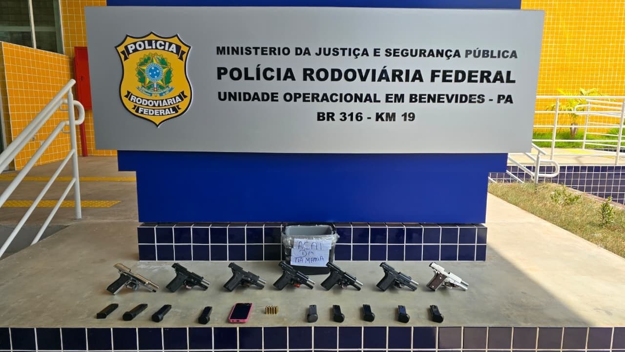PRF apreende armas de fogo escondidas em caixa térmica no PA