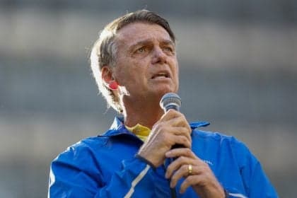 Jair Bolsonaro e a Defesa Resposta ao STF sobre Vídeo de Eduardo Bolsonaro