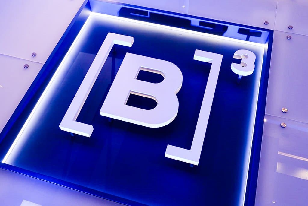 Bolsa B3 hoje: Ibovespa fecha o mês com atenção ao mercado após instabilidade operacional