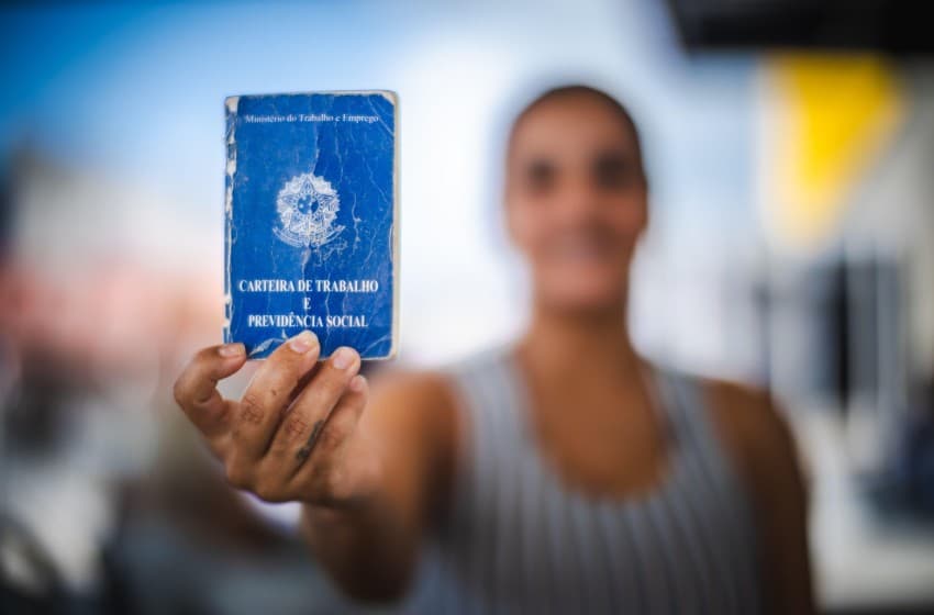 Taxa de desocupação no Brasil atinge 5,4% em junho de 2026