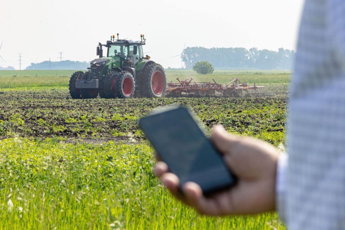 OutRun: revolução na agricultura com tratores autônomos