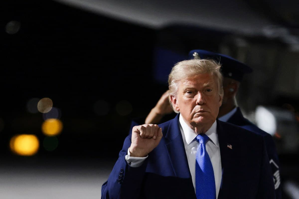 Trump impõe sanções ao Irã visando isolar regime