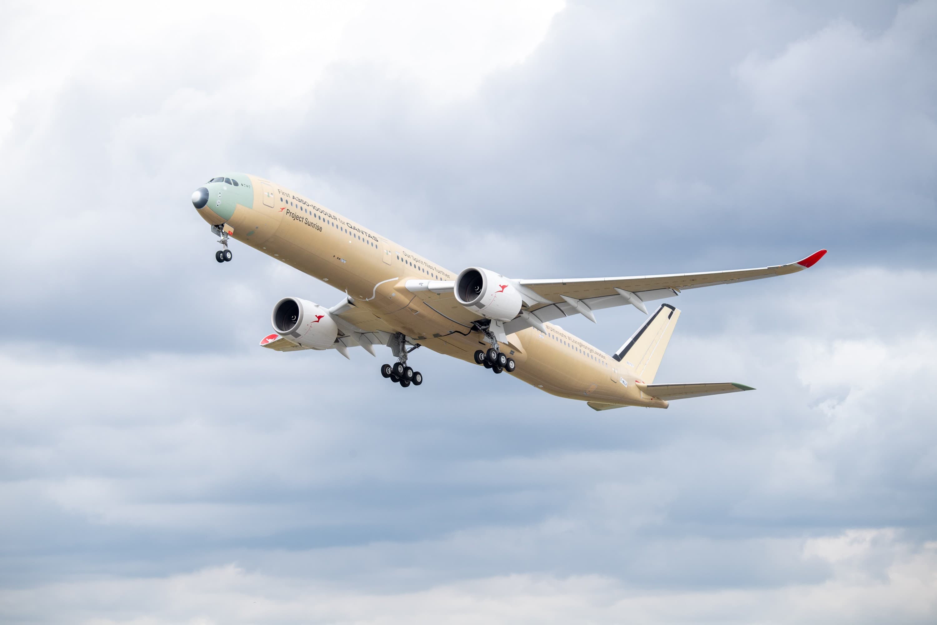 Qantas realiza voo teste do A350-1000ULR para rotas longas